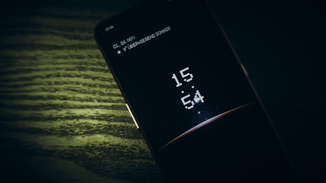 Electronics Price Alerts: How I Save 40% By Waiting Smart