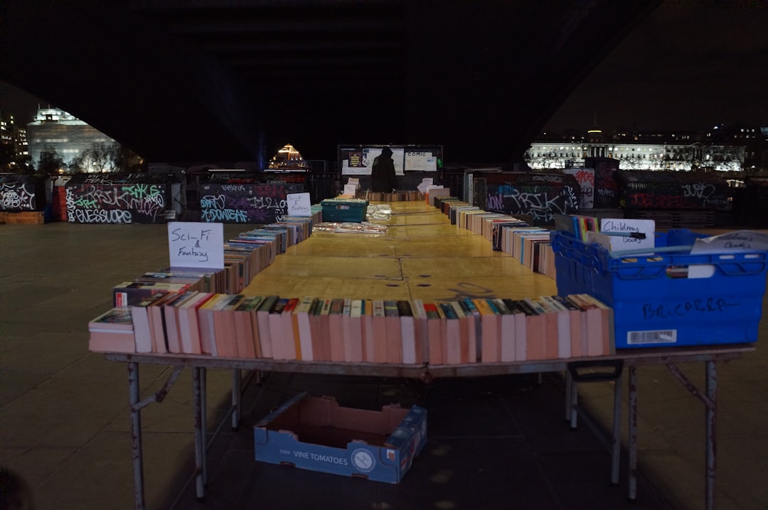 Manufacturer Open-Box vs Retail Returns: Where to Score Best Deals