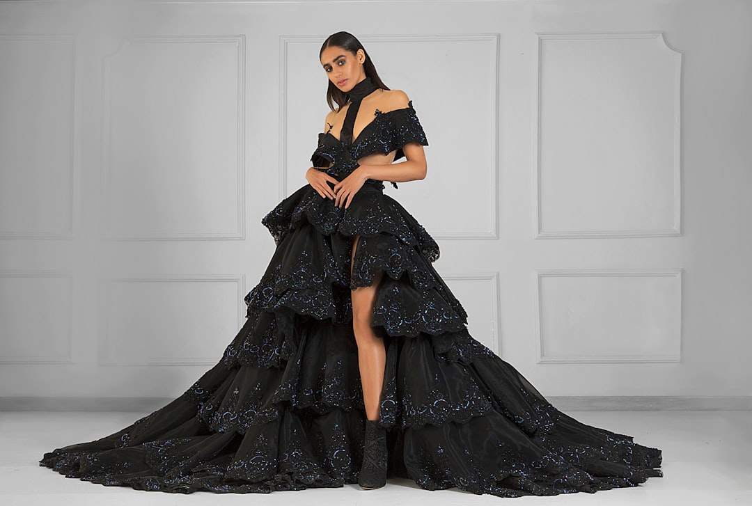 Rental Fashion Platforms: Save 90% on Designer Pieces Guide
