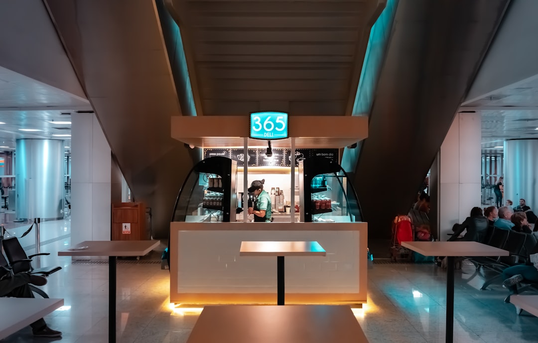 Skip Airport Restaurants: Smart Food Savings for Travel