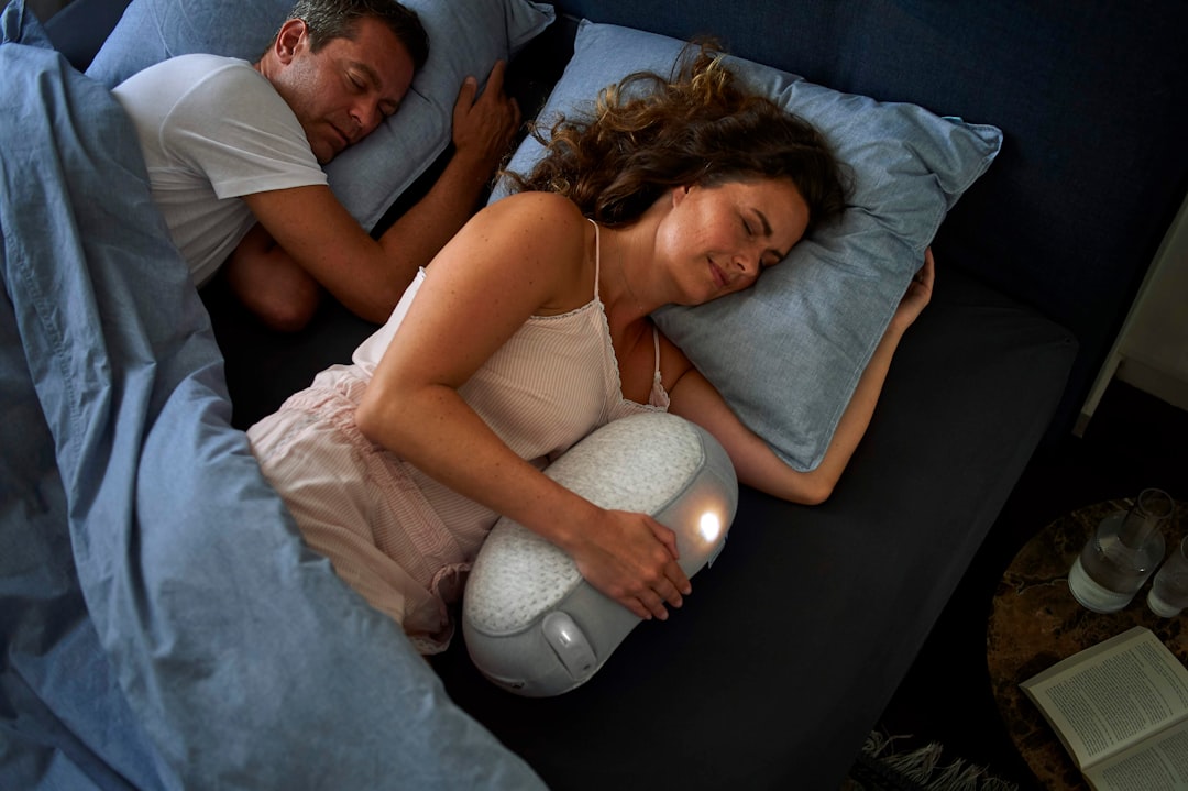 Sleep Gadget Deals: Smart vs Simple Sleep Tracking Guide