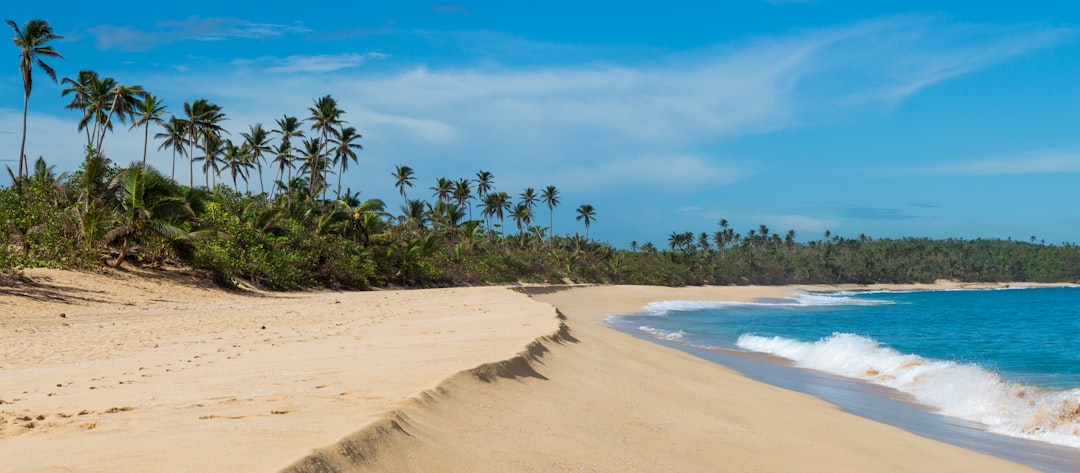 Travel Shoulder Season Secrets: Save 60% While Dodging Crowds